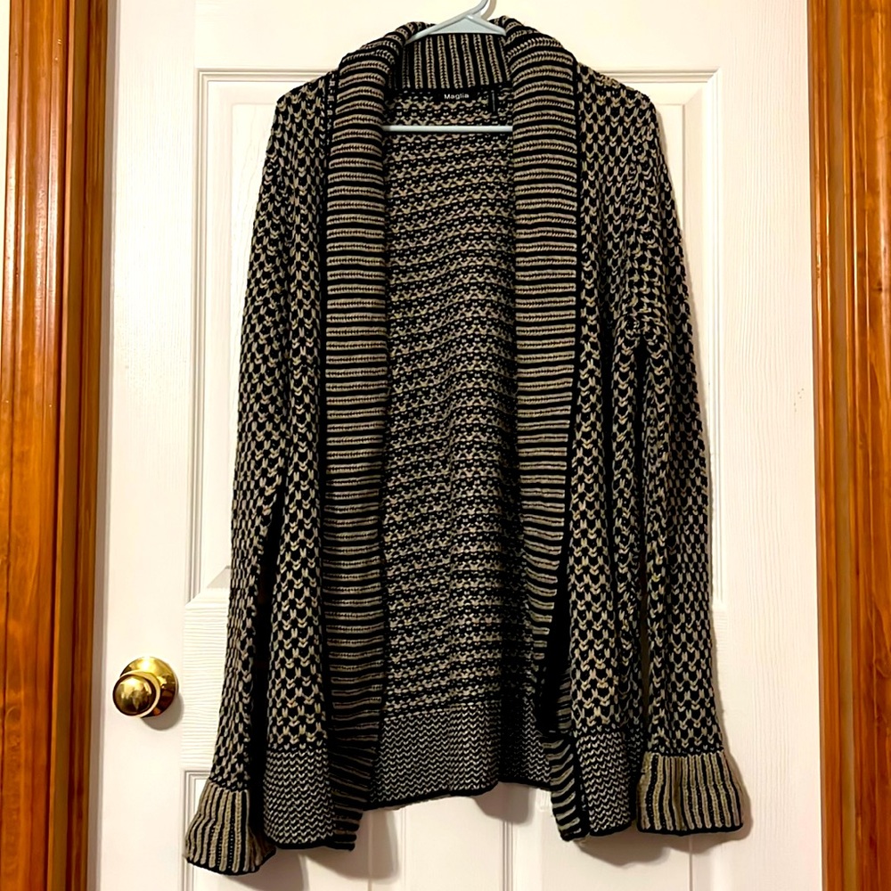 Woman’s long cardigan